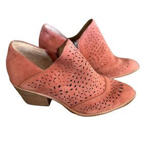 Sofft Women's Coral Leather Suede Pointed Toe Ankle Booties Size 7M Casual